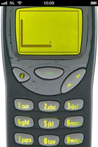 Nokia 3310 (2000) s hrou Snake II